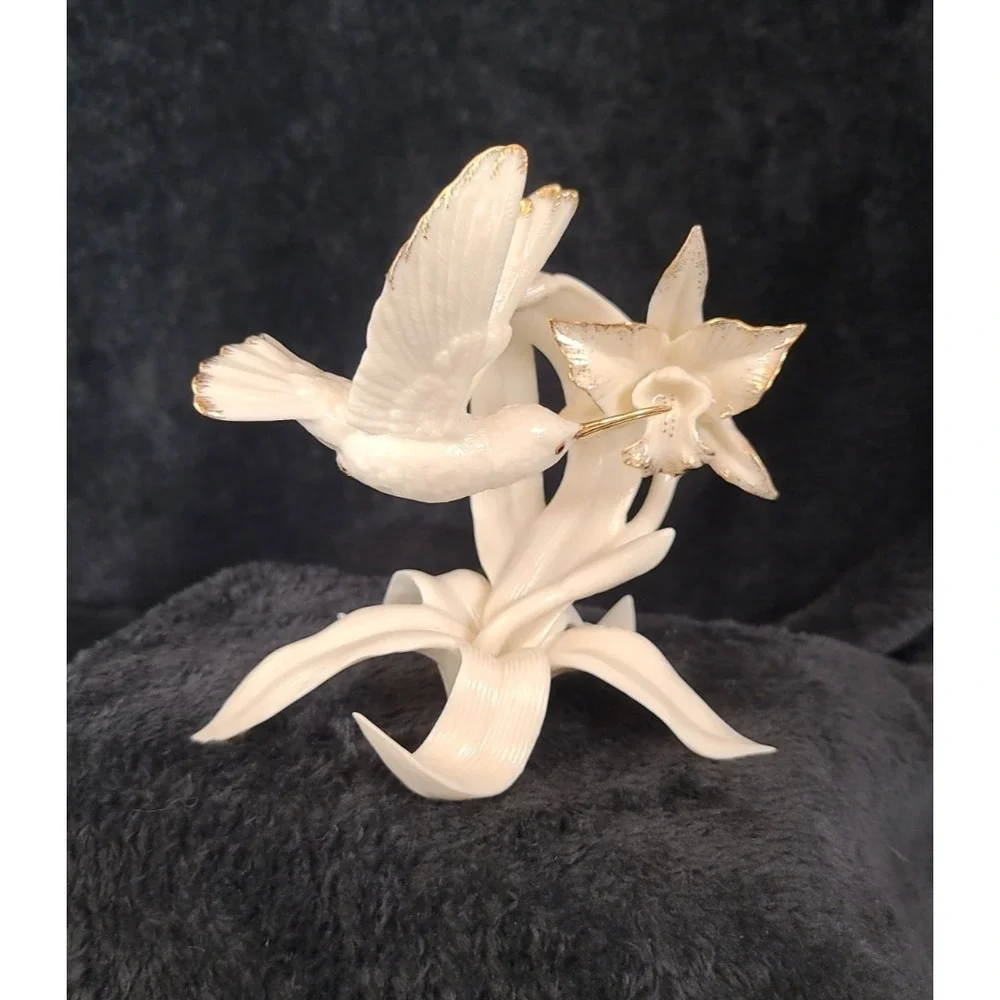 Beautiful Lenox Porcelain Classic Hummingbird Ivory Sculpture Figurine READ - Picture 9 of 16